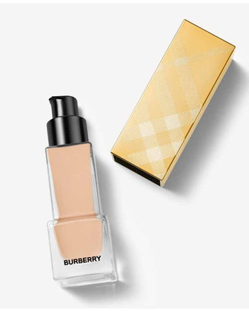 Burberry Ultimate Glow Foundation  30Ml 10 Fair Warm 21Iv