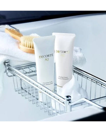 Cosme Decorte Aq Cleansing Cream