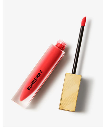 Burberry Beauty Kisses Liquid Matte Lipstick Military Red No.109