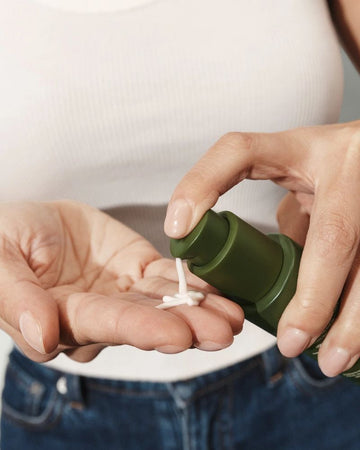 ORIGINS DR. ANDREW WEIL FOR ORIGINS™ Mega-Mushroom Restorative Skin Concentrate with Reishi &amp; Centella 30ML