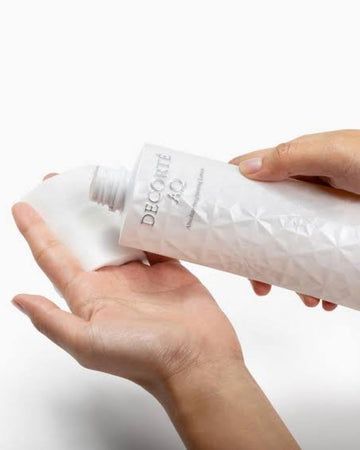 Aq Absolute Glow-radiant Brightening Emulsion